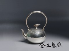 沐Ⅴ  銀壺
